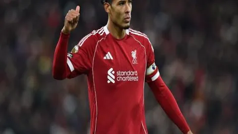 “中超新一代职场整顿启动，申花与海港年轻球员谁将脱颖而出？”