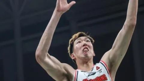 王欣瑜郑赛赛联袂晋级澳网女双32强